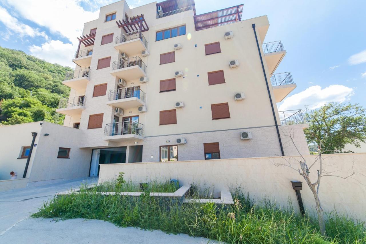 Welcome Apartments Petrovac Exterior photo